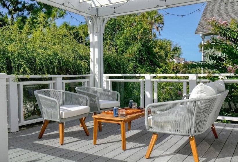 Hemlock By Avantstay Minutes From Folly Beach W/ Multiple Patios
