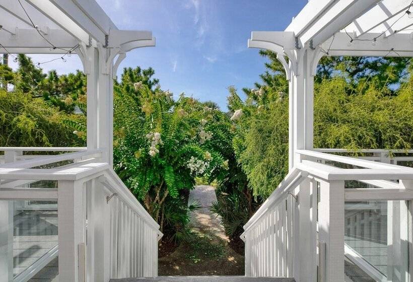 Hemlock By Avantstay Minutes From Folly Beach W/ Multiple Patios