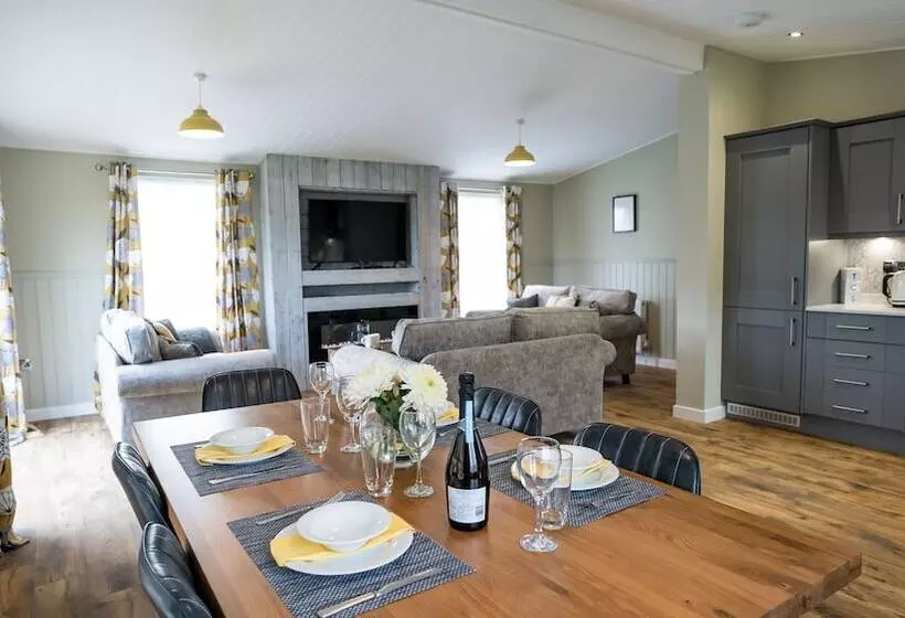 Hotelli Chestnut Meadow Country Park