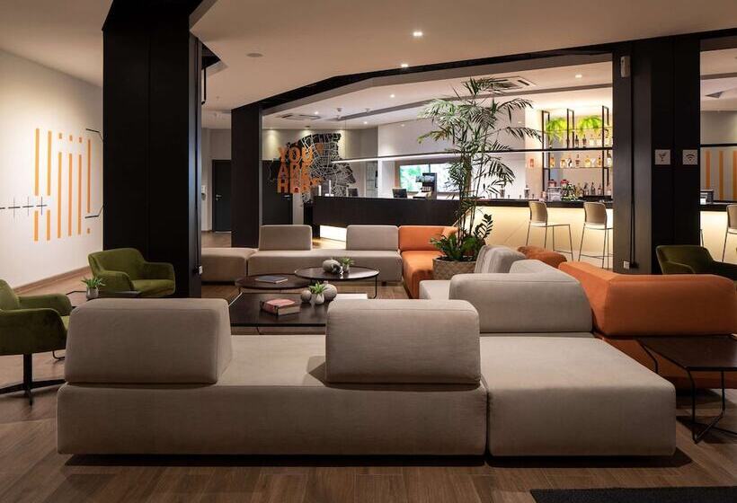 هتل Ibis Santa Cruz De La Sierra