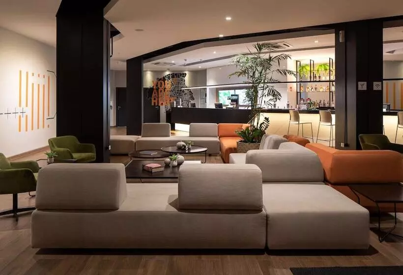 هتل Ibis Santa Cruz De La Sierra