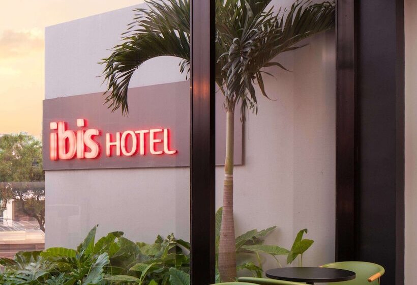 هتل Ibis Santa Cruz De La Sierra