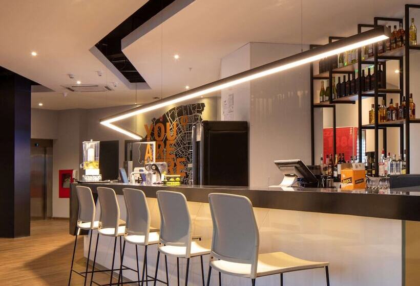 هتل Ibis Santa Cruz De La Sierra