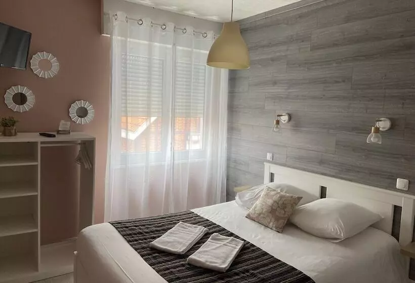 Hotelli La Dame De Coeur