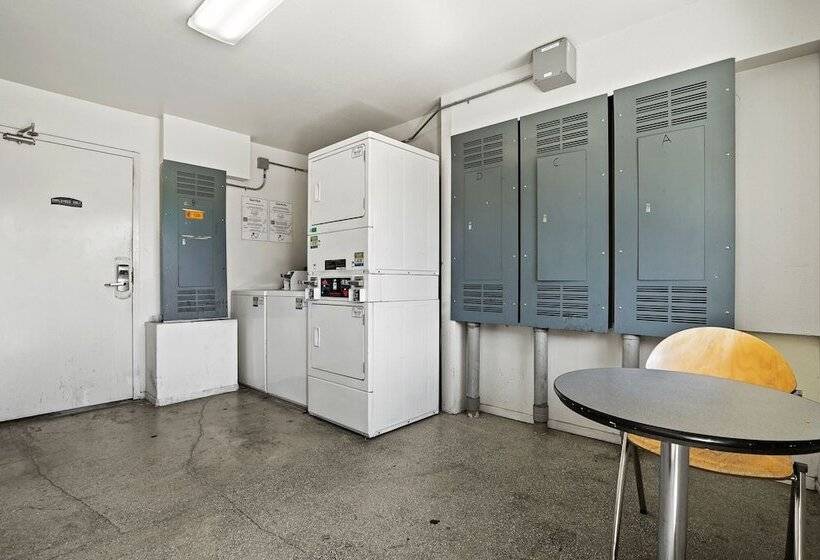 فندق Mission Peak Lodge