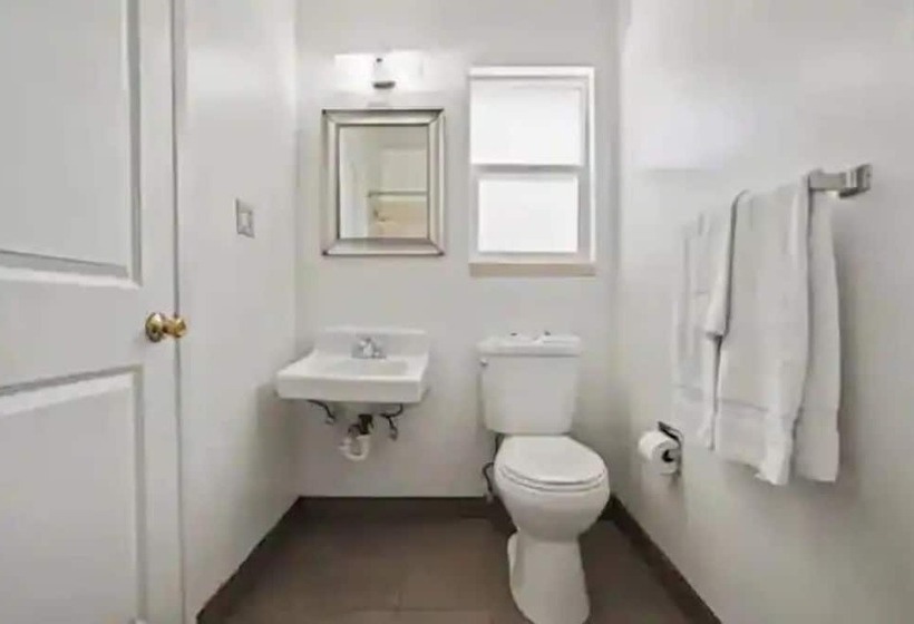 فندق Mission Peak Lodge