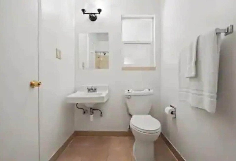 فندق Mission Peak Lodge