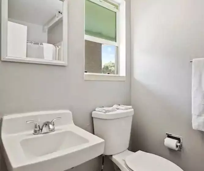 Hotelli Mission Peak Lodge