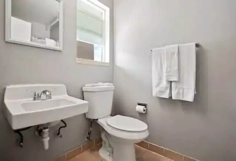 Hotelli Mission Peak Lodge