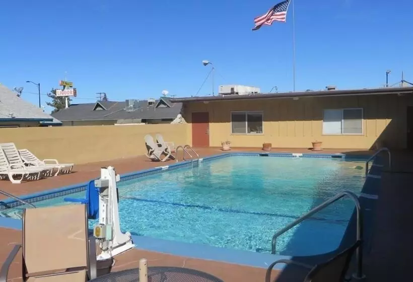 Hotelli Salina Beaumont Ca