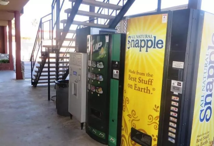 Hotelli Salina Beaumont Ca