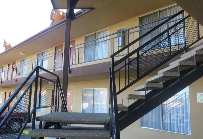 Hotelli Salina Beaumont Ca