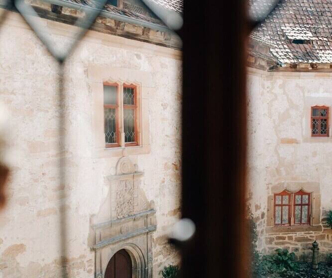 Отель Urlaub Im Wasserschloss Irmelshausen