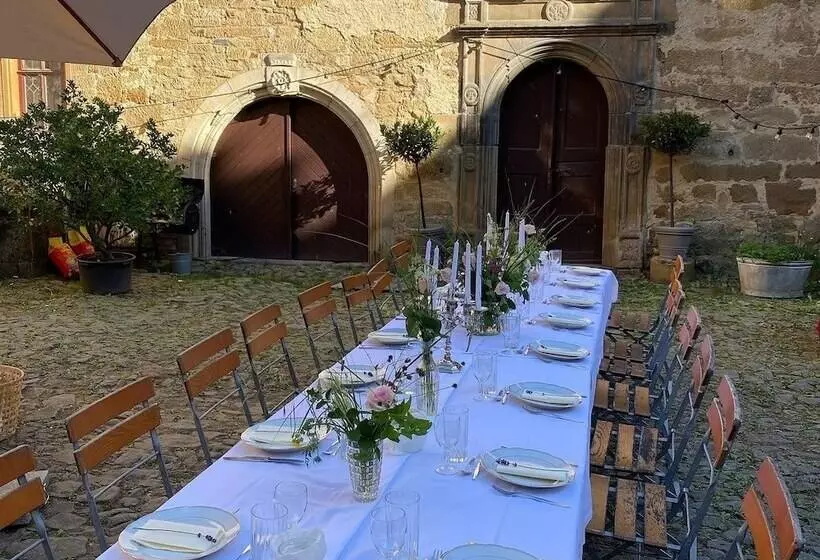Hotelli Urlaub Im Wasserschloss Irmelshausen