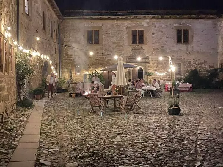 Hotelli Urlaub Im Wasserschloss Irmelshausen