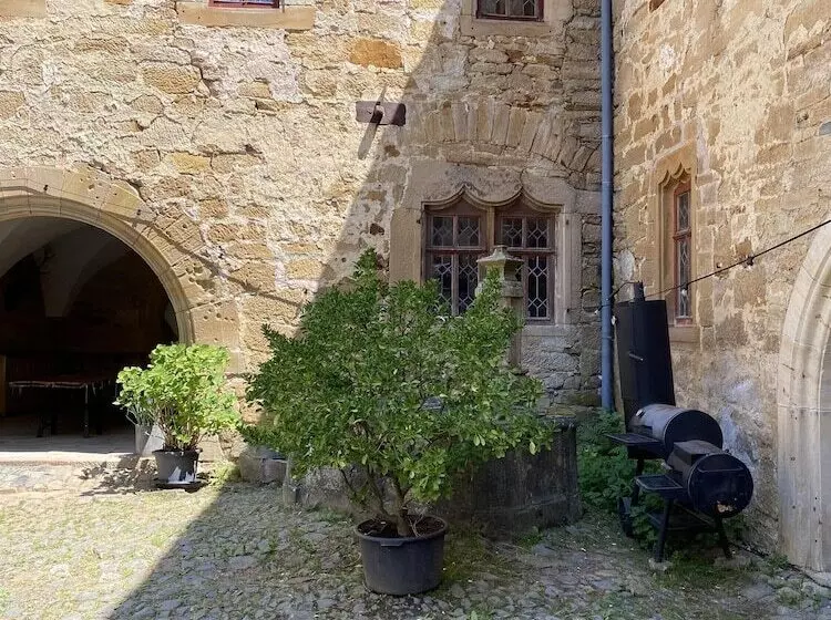 Hotelli Urlaub Im Wasserschloss Irmelshausen