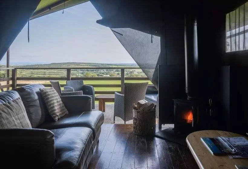Hotelli Whiteford Glamping Tent   Llangennith