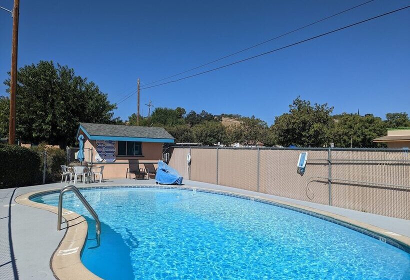 מוטל Cielo House Inn