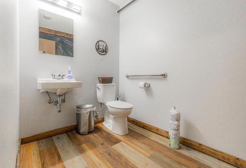 Pintler S Portal Hostel