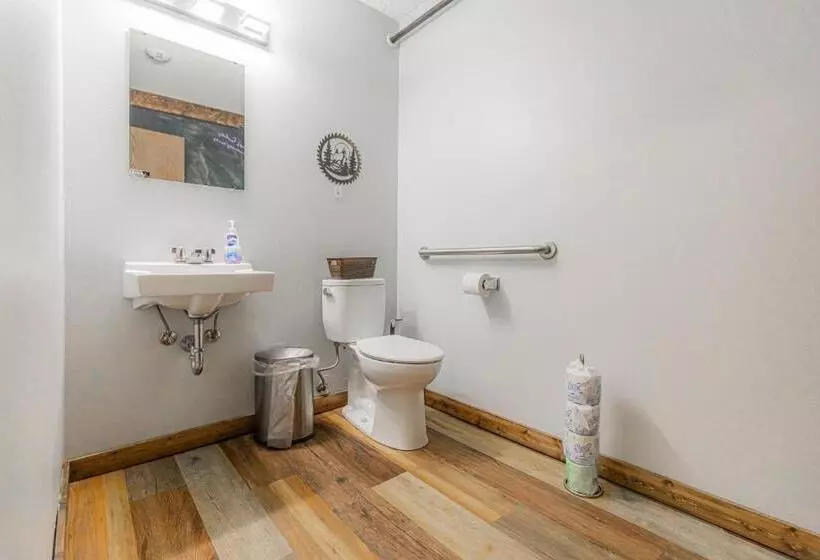 Pintler S Portal Hostel