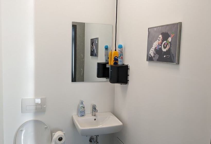 Residenssi Boardingrooms Direct A8, Close To Stuttgart, 25min