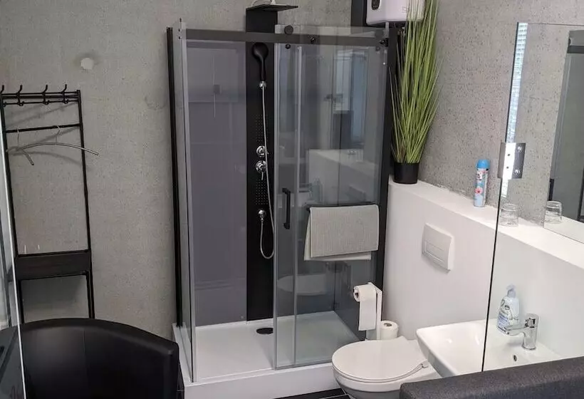 レジデンス Boardingrooms Direct A8, Close To Stuttgart, 25min