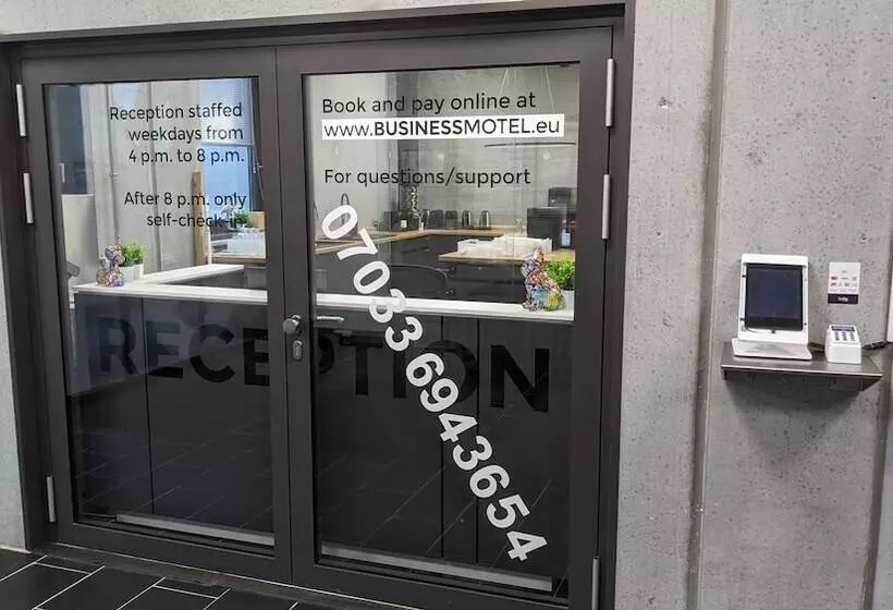 レジデンス Boardingrooms Direct A8, Close To Stuttgart, 25min