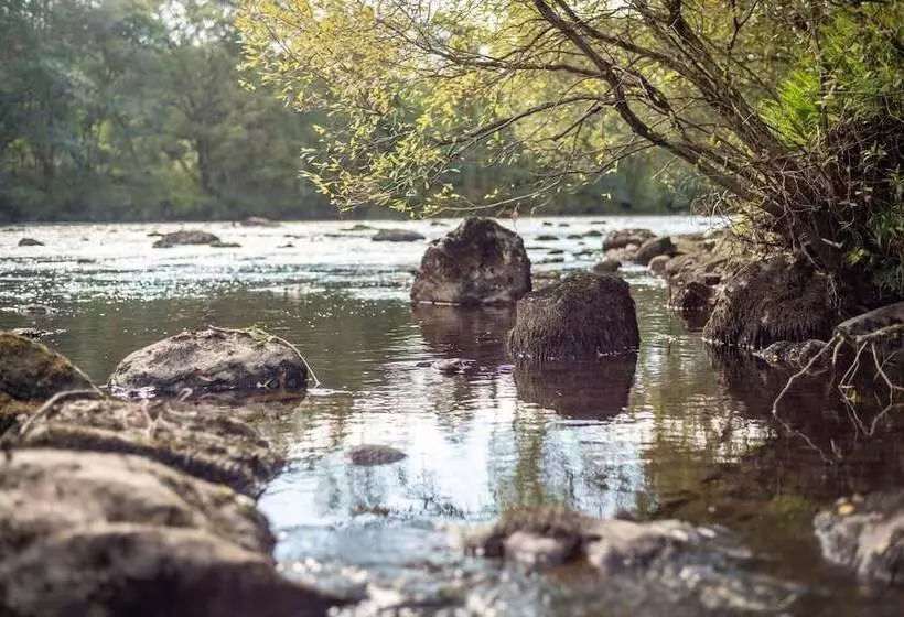 Residenssi Captivating 4 Bed House In Killin