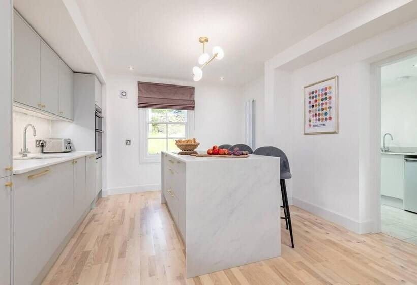 Residência Captivating 4 Bed House In Killin