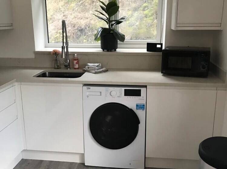 Резиденция Ella Court Apartments