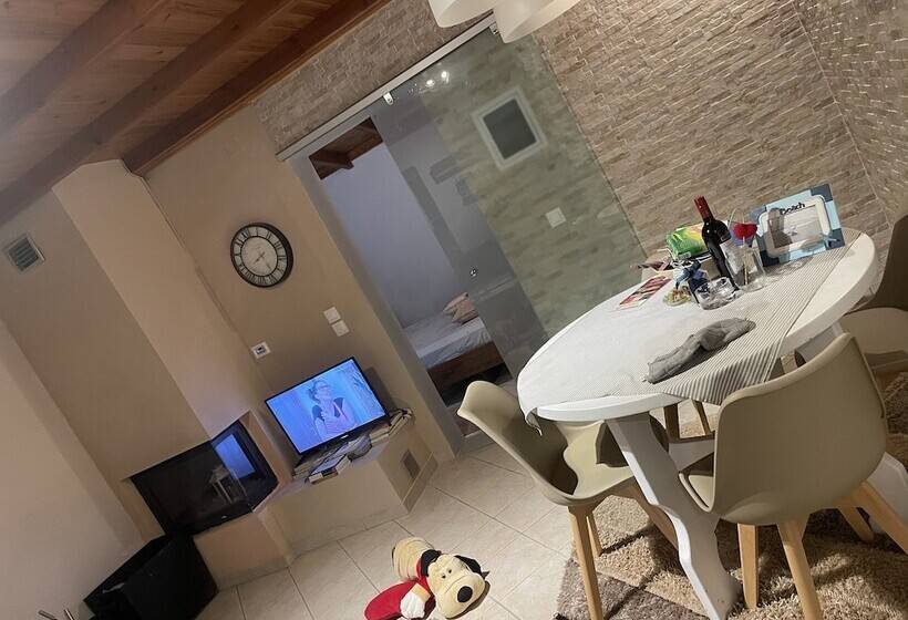 レジデンス Remarkable 1 Bed House Corfu