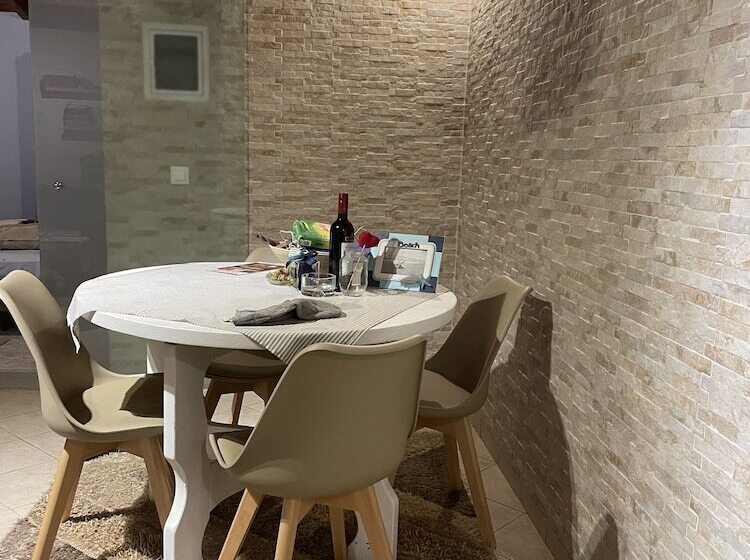 レジデンス Remarkable 1 Bed House Corfu