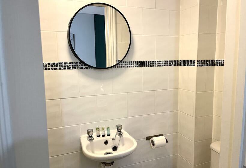 住所  Vibrant 6 Bed Stylish Home In Heart Of Southsea