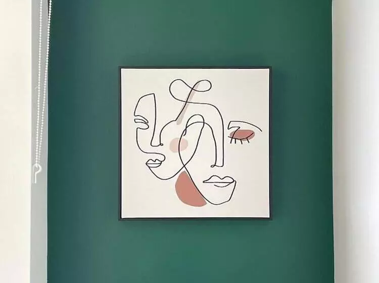 Residenssi Vibrant 6 Bed Stylish Home In Heart Of Southsea