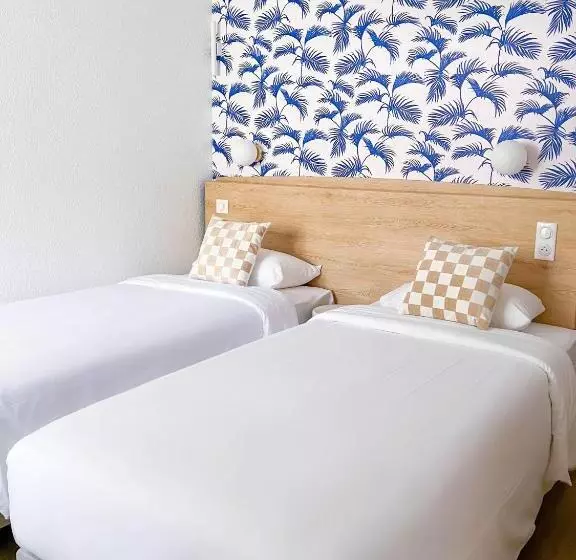 ホテル Kyriad Cannes   Mandelieu