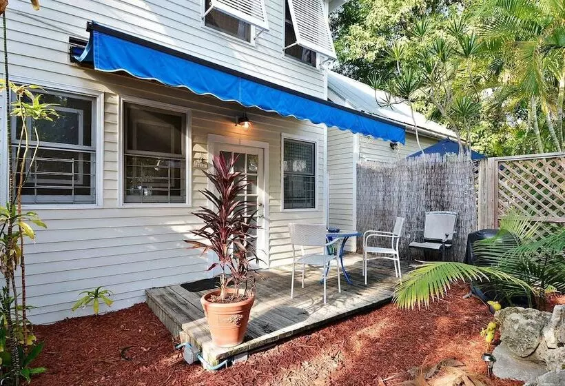 Tranquility By Avantstay Close To Duval St W/ Bbq & Shared Pool