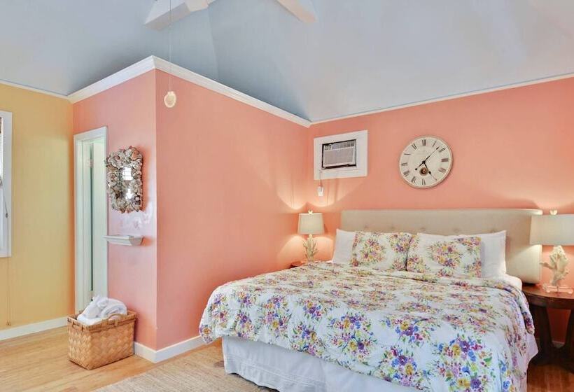 Tranquility By Avantstay Close To Duval St W/ Bbq & Shared Pool