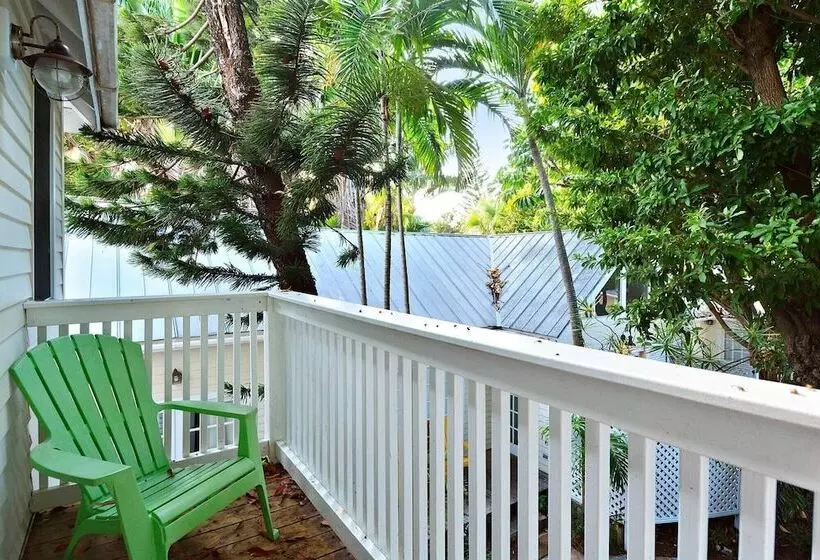 Tranquility By Avantstay Close To Duval St W/ Bbq & Shared Pool