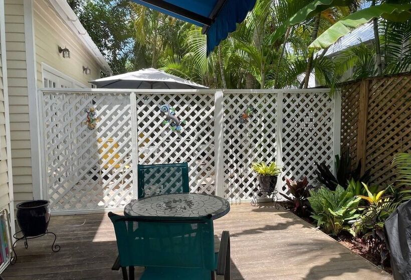 Tranquility By Avantstay Close To Duval St W/ Bbq & Shared Pool