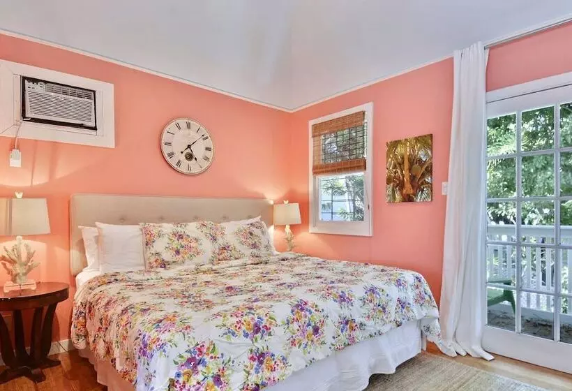 Tranquility By Avantstay Close To Duval St W/ Bbq & Shared Pool