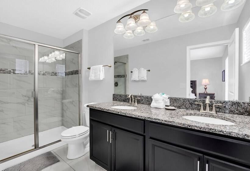 Vibrant Home With Spacious Pool!#6st5504