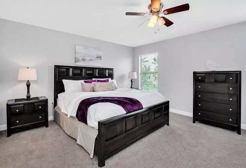 Vibrant Home With Spacious Pool!#6st5504