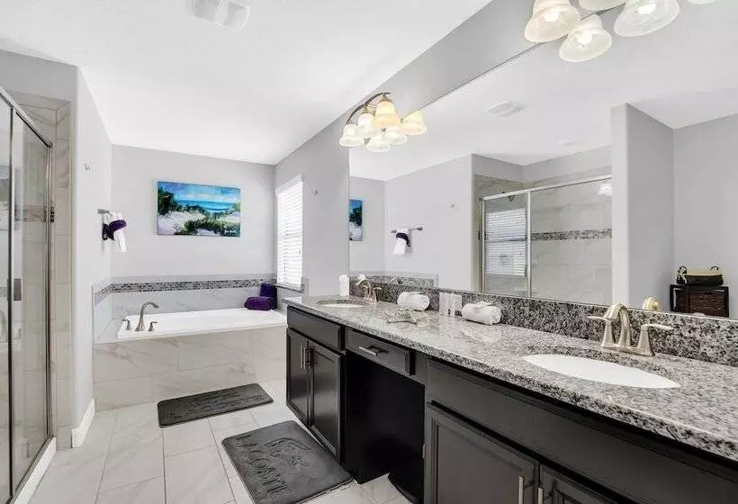 Vibrant Home With Spacious Pool!#6st5504