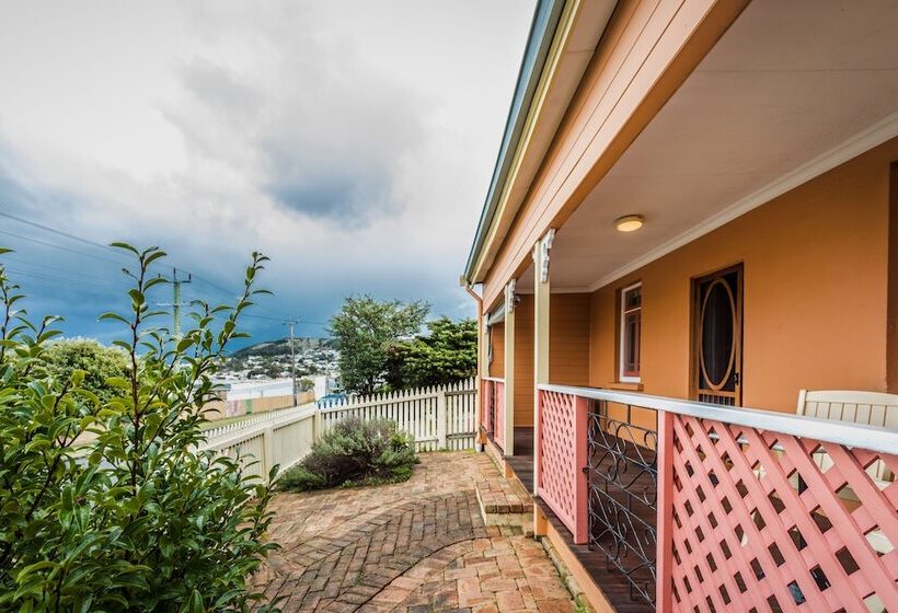 Albany Historic Cottage By The Bnb Collection