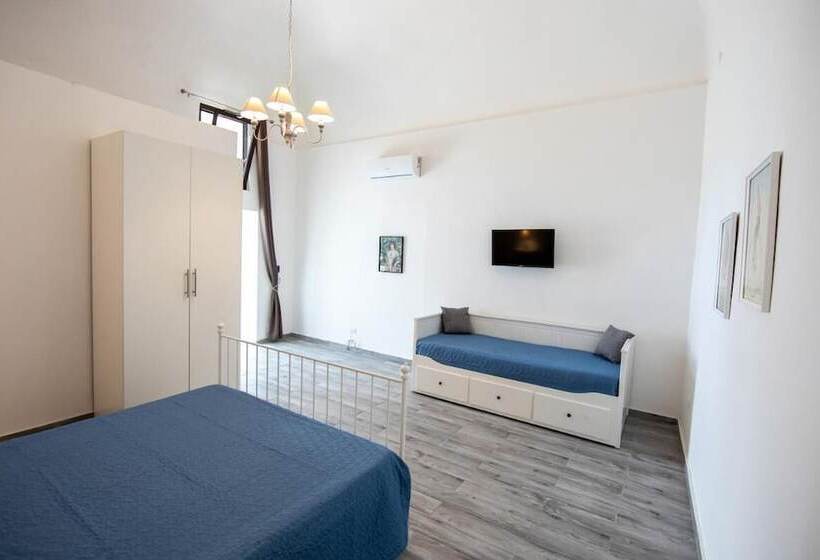 צימר Room In Bb   Palazzo Daquino   Family Room With Bathroom