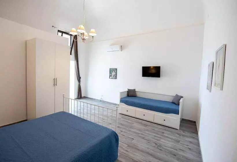 ベッドアンドブレックファースト Room In Bb   Palazzo Daquino   Family Room With Bathroom