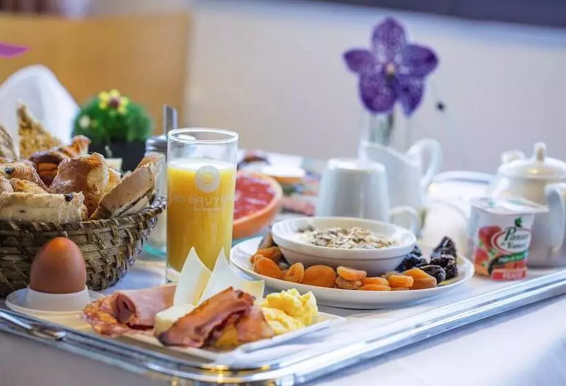 Hotelli Hôtel Les Menuires Les Bruyères