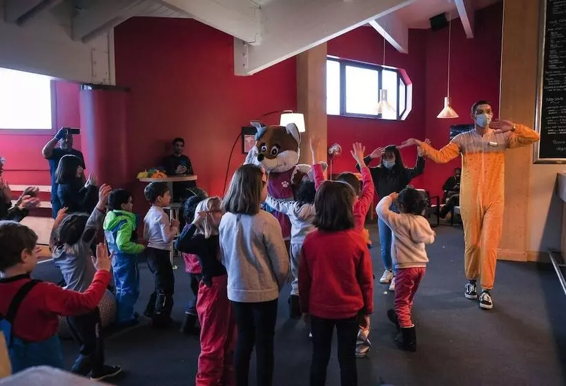 Hotelli Hôtel Les Menuires Les Bruyères