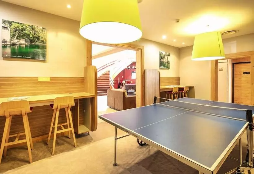 Hotelli Hôtel Les Menuires Les Bruyères