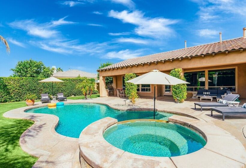 Desert Grove By Avantstay Oasis Retreat W/ Pool & Bbq Grill!